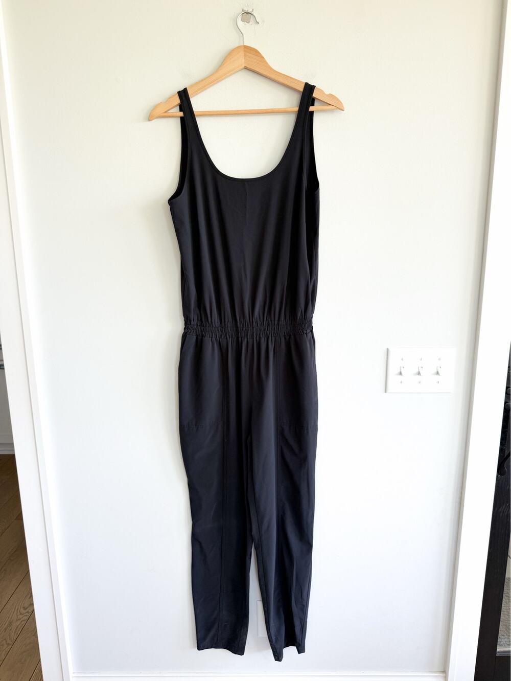 Athleta Roaming Sleeveless Scoop Neck Jumpsuit Black 8